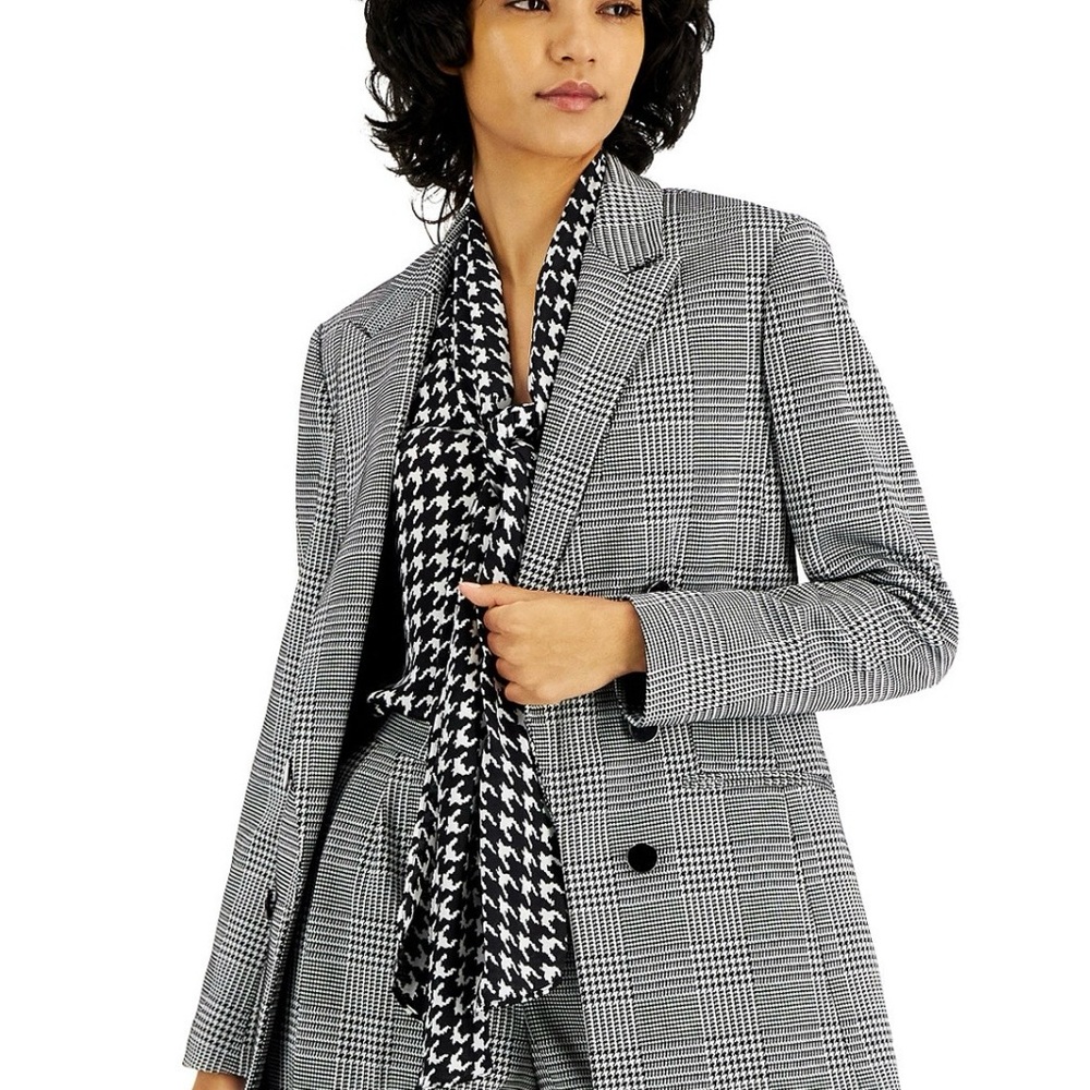 Bar III Women's Gray Plaid Blazer & pants.
